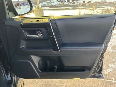 Used 2024 Toyota 4Runner TRD Off-Road Premium image 31