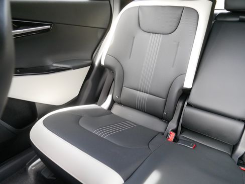 Certified 2023 Kia EV6 GT-Line AWD/4WD image 12