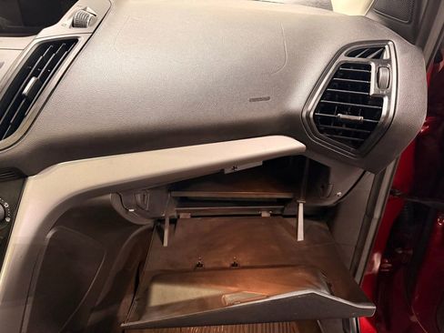 Used 2016 Ford Escape SE FWD image 29