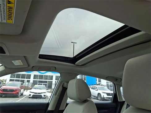 Used 2023 Honda Civic EX image 14