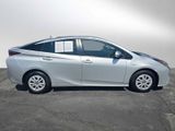 Used 2017 Toyota Prius One image 2