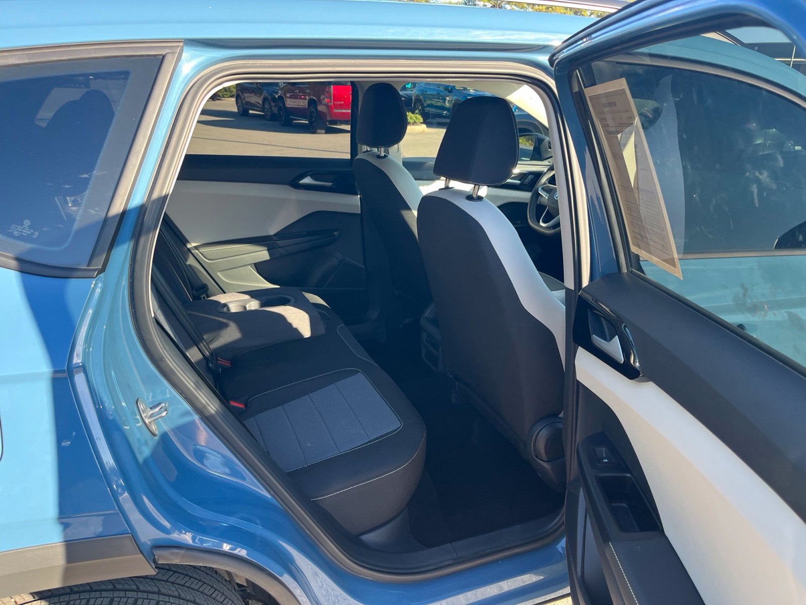Certified 2025 Volkswagen Taos S FWD image 30