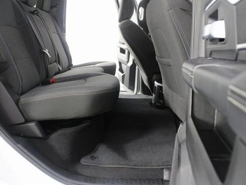 Used 2024 RAM 2500 Big Horn w/ Safety Group image 19