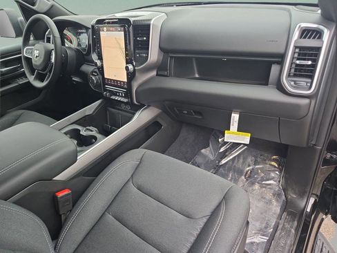 New 2026 RAM 1500 Lone Star AWD/4WD image 32