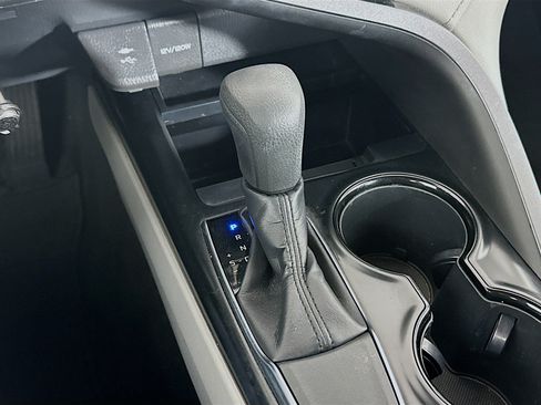 Used 2019 Toyota Camry LE FWD image 24