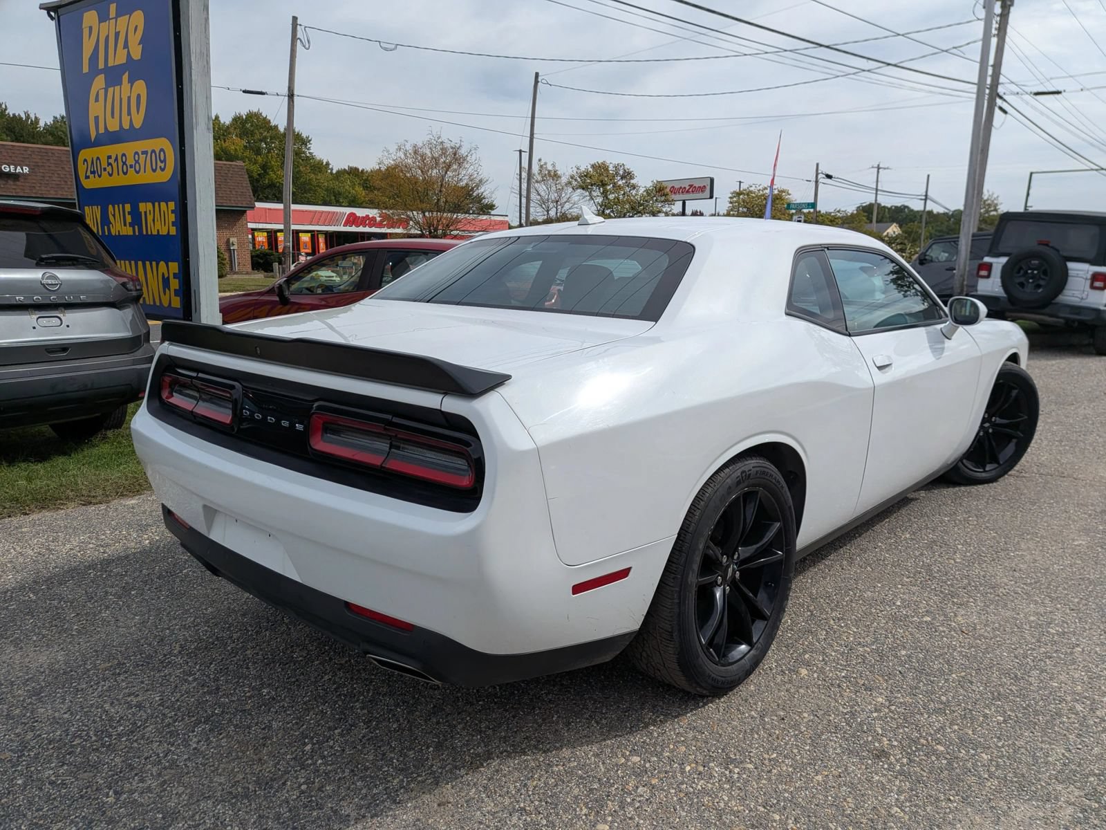 Used 2018 Dodge Challenger SXT Plus RWD image 5