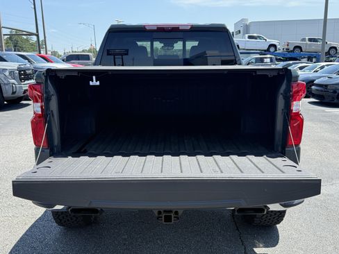 Used 2025 Chevrolet Silverado 1500 LTZ AWD/4WD image 34