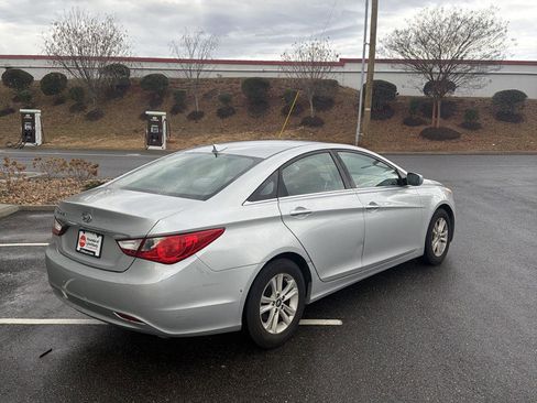 Used 2013 Hyundai Sonata GLS image 3