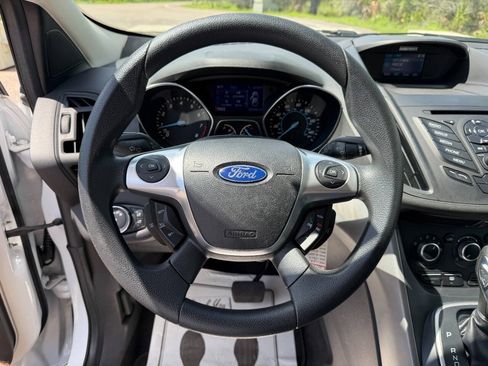 Used 2014 Ford Escape SE AWD/4WD image 11