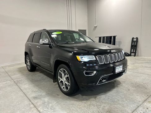 Used 2019 Jeep Grand Cherokee Overland image 4
