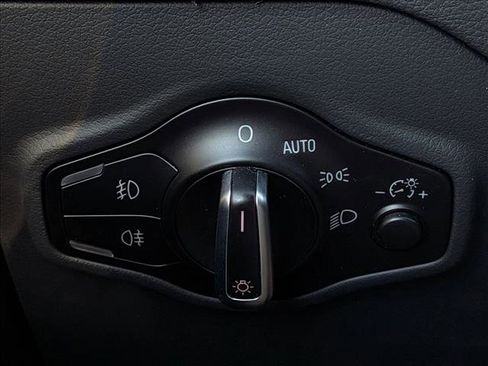 Used 2015 Audi Q5 2.0T Premium image 12