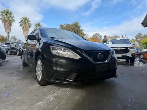 Used 2019 Nissan Sentra S image 14