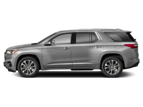 Used 2019 Chevrolet Traverse Premier w/ Driver Confidence II Package FWD image 4