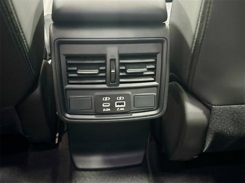 New 2025 Subaru Forester Premium image 24