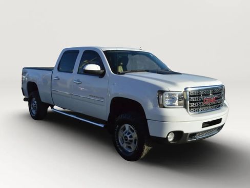 Used 2013 GMC Sierra 2500 Denali AWD/4WD image 12