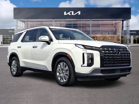 Used 2025 Hyundai Palisade SEL image 1