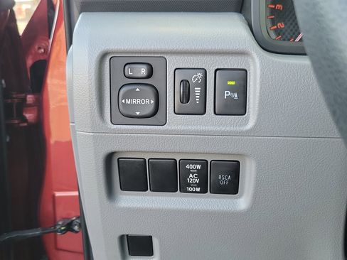 Used 2011 Toyota 4Runner SR5 image 22