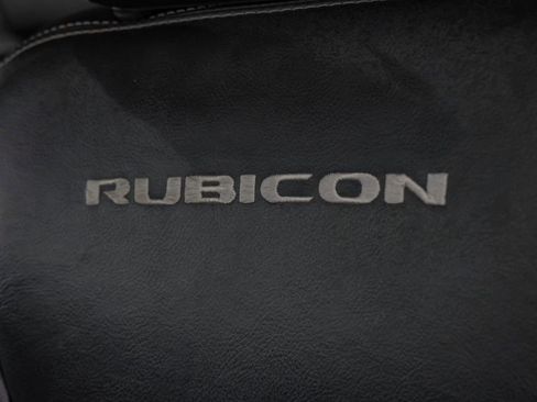 Used 2014 Jeep Wrangler Unlimited Rubicon w/ Connectivity Group image 29