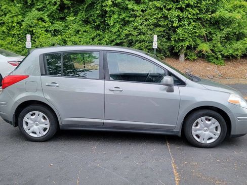 Used 2012 Nissan Versa 1.8 S image 4