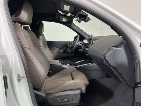 Used 2025 BMW X3 xDrive30i w/ Premium Package image 22