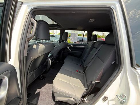 Used 2023 Lexus GX 460 Premium w/ Premium Package AWD/4WD image 23