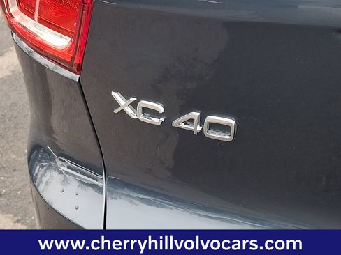 Certified 2026 Volvo XC40 B5 Ultra image 31