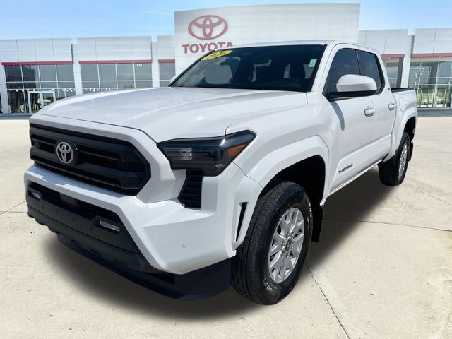 Certified 2026 Toyota Tacoma SR5 AWD/4WD image 7