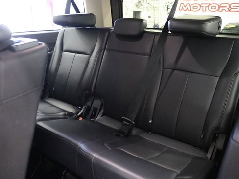 Used 2024 Ford Expedition Max XLT image 15