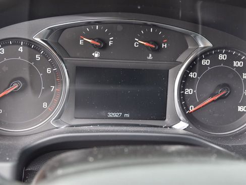 Used 2023 GMC Acadia SLE w/ Driver Convenience Package FWD image 7