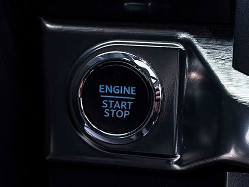 Used 2023 Ford F150 Lariat w/ Equipment Group 502A High AWD/4WD image 30