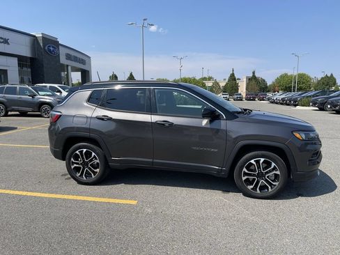 Used 2024 Jeep Compass Limited AWD/4WD image 11