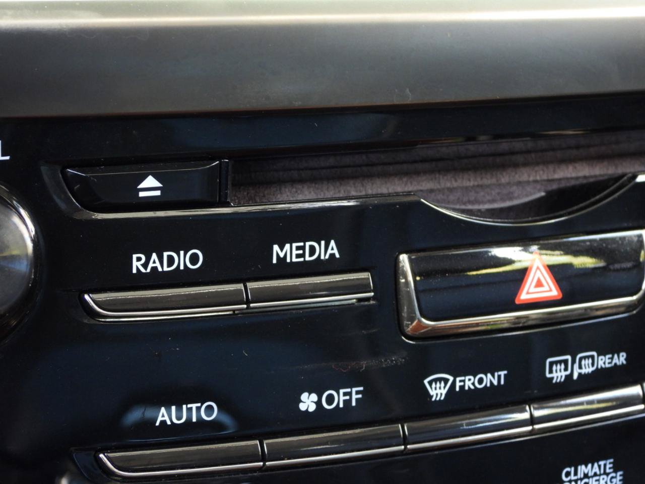 Used 2016 Lexus LX 570 4WD image 98