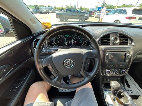 Used 2017 Buick Enclave Leather AWD/4WD image 30