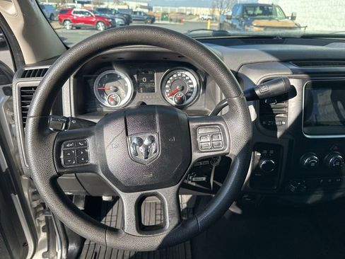 Used 2013 RAM 2500 Tradesman w/ Chrome Appearance Group image 13