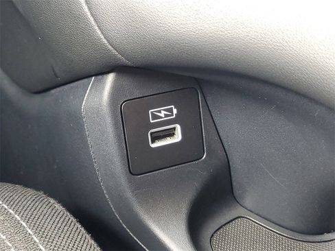 Certified 2023 Honda HR-V LX image 24