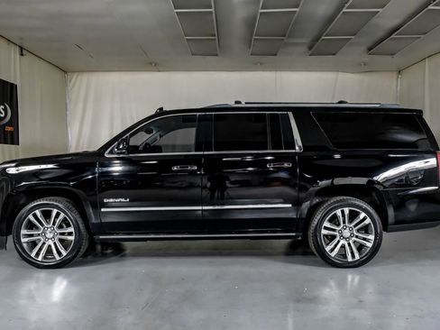 Used 2017 GMC Yukon XL Denali w/ Open Road Package image 11