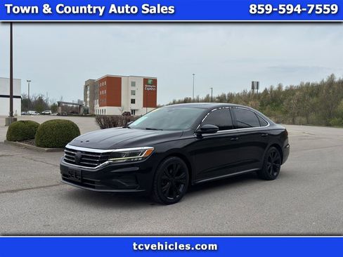 Used 2021 Volkswagen Passat 2.0T SE FWD image 1