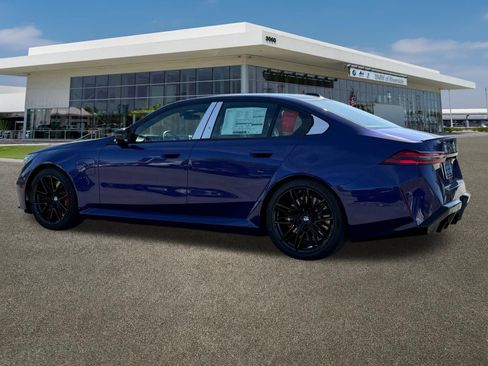 New 2026 BMW M5 image 7