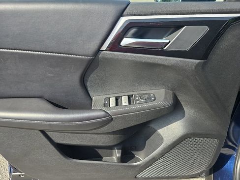 Used 2024 Mitsubishi Outlander SE image 12