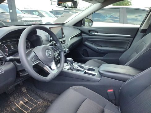 Used 2022 Nissan Altima 2.5 SV FWD image 3