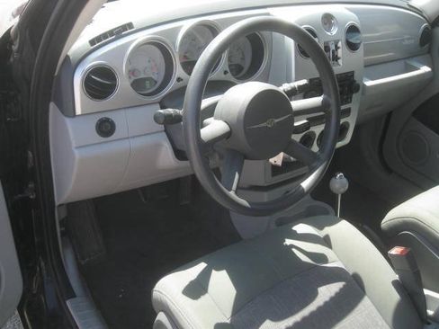Used 2007 Chrysler PT Cruiser Touring w/ Fleet Value Group I FWD image 16