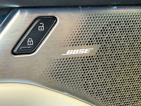 Used 2019 MAZDA MAZDA3 Sedan w/ Preferred Package image 12