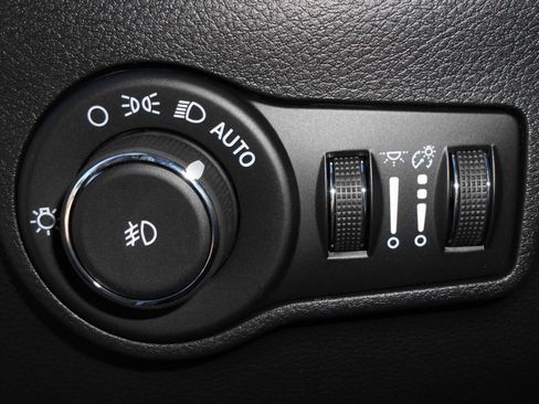 New 2026 Jeep Compass Limited AWD/4WD image 17