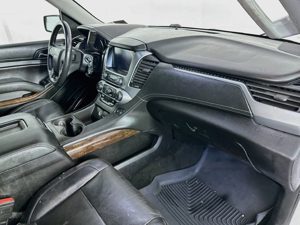 Used 2018 Chevrolet Suburban LT AWD/4WD image 30