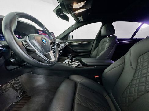 Used 2023 BMW 530i w/ Convenience Package image 21