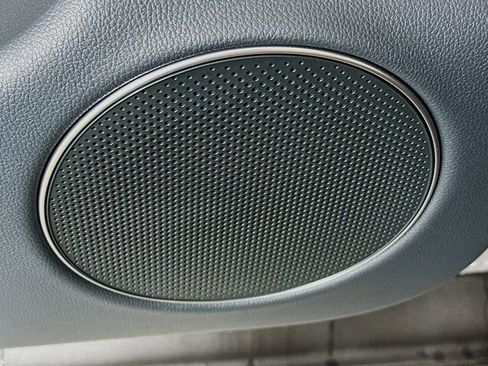 Certified 2026 Genesis GV70 2.5T Advanced image 19