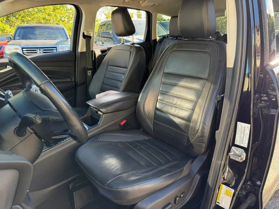 Used 2018 Ford Escape Titanium AWD/4WD image 8