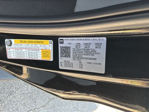 Used 2025 Chevrolet Silverado 1500 W/T w/ WT Safety Package AWD/4WD image 32