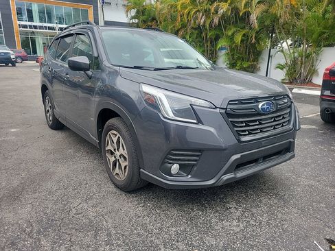Used 2023 Subaru Forester Premium image 6