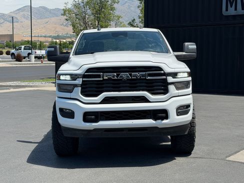 Used 2025 RAM 2500 Big Horn AWD/4WD image 2